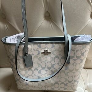 Coach Outlet Silver/Chalk/Blue Medium City Tote,New